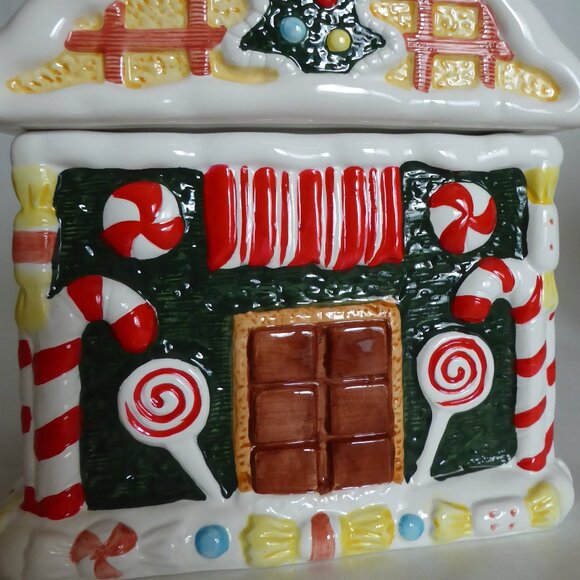 NEW VINTAGE 10” HOLIDAY CHRISTMAS GINGERBREAD HOUSE CERAMIC COOKIE JAR - Picture 9 of 15